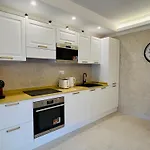 Rosalina Residences *